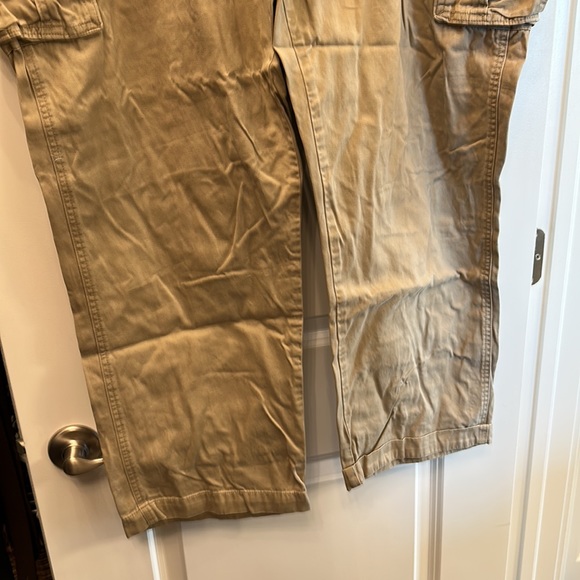 Roundtree and Yorke cargo pants - Picture 2 of 5